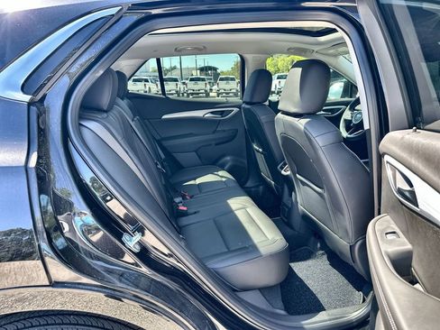 Used 2025 Buick Envision Avenir image 27