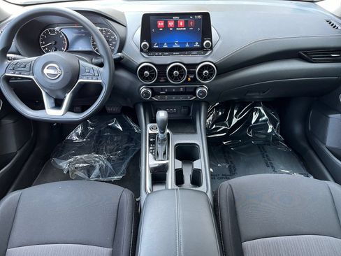 Used 2025 Nissan Sentra SV FWD image 38