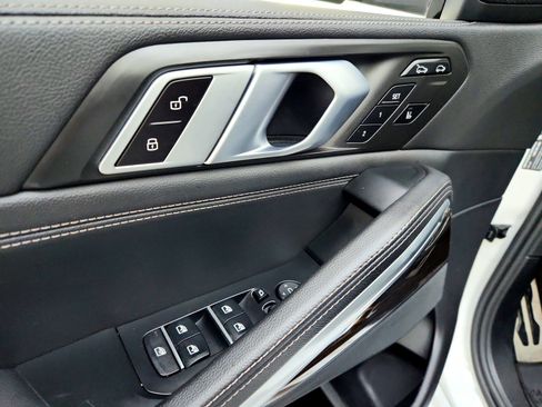 Used 2020 BMW X6 sDrive40i w/ M Sport Package image 20