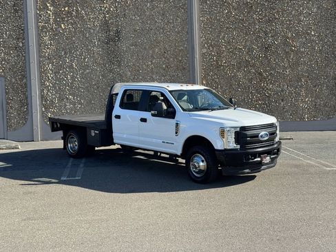 Used 2018 Ford F350 XL w/ Power Equipment Group AWD/4WD image 7