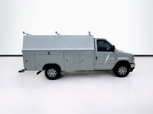 New 2026 Ford E-350 and Econoline 350 Super Duty w/ Power Equipment Group RWD image 12