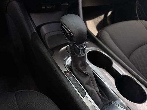 Used 2021 Chevrolet Malibu LS image 18