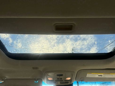 Used 2013 Cadillac ATS Premium w/ Cold Weather Package image 29