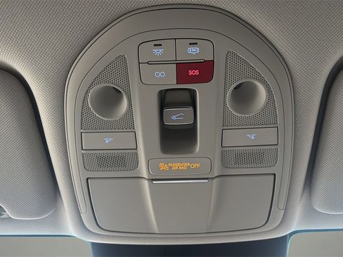 New 2026 Genesis G70 2.5T Prestige image 29