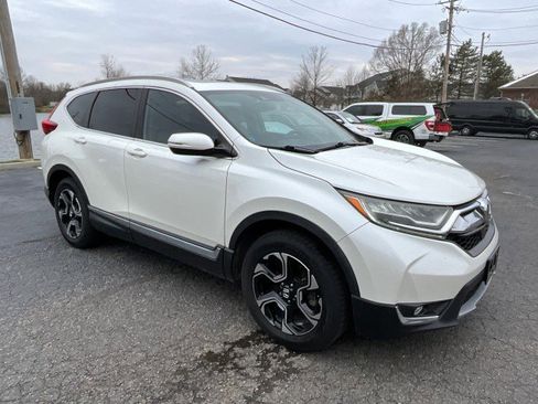 Used 2017 Honda CR-V Touring image 10
