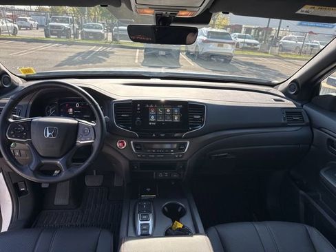 Used 2024 Honda Passport TrailSport image 16