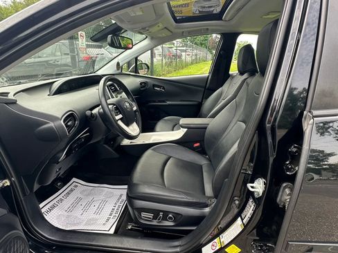 Used 2016 Toyota Prius Four w/ Advanced Technology Package FWD image 16