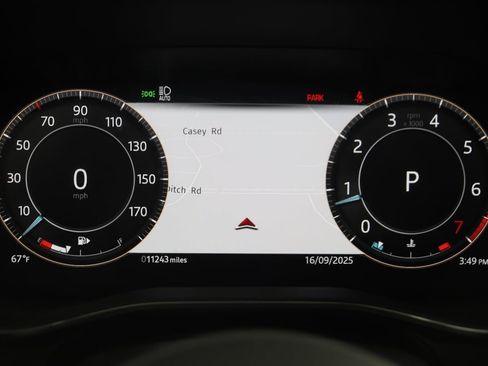 Used 2024 Jaguar XF R-Dynamic SE image 21