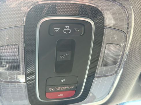 Used 2025 Hyundai Elantra Limited FWD image 27