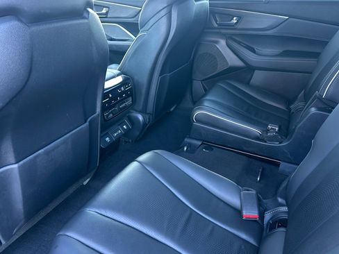 Used 2023 Acura MDX SH-AWD w/ Advance Package image 13