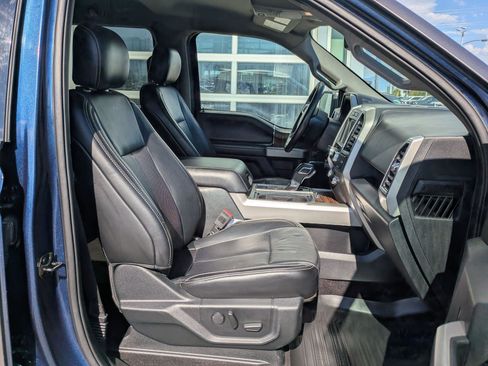 Used 2019 Ford F150 Lariat w/ Equipment Group 502A Luxury AWD/4WD image 31
