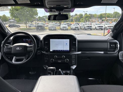 Used 2022 Ford F150 XLT w/ Equipment Group 302A High AWD/4WD image 9
