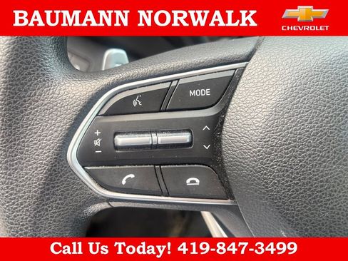Used 2023 Hyundai Santa Fe SE FWD image 25