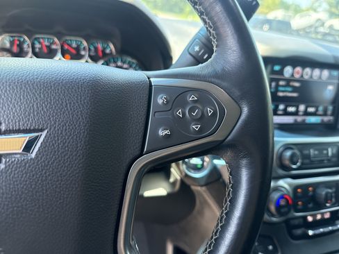 Used 2019 Chevrolet Tahoe Premier AWD/4WD image 25