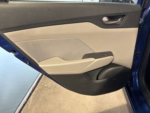 Used 2022 Hyundai Accent SE image 19