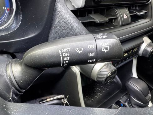 Used 2024 Toyota RAV4 LE AWD/4WD image 27