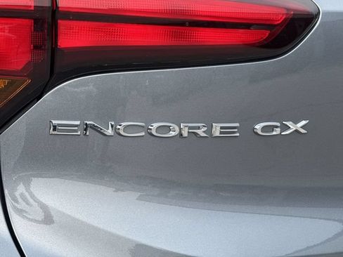 Used 2022 Buick Encore GX Preferred w/ Cold Weather Comfort Package FWD image 29