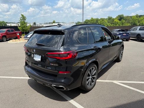 Used 2022 BMW X5 M50i w/ Parking Assistance Package AWD/4WD image 7