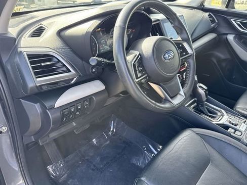 Used 2023 Subaru Forester Limited w/ Popular Package #2 image 2