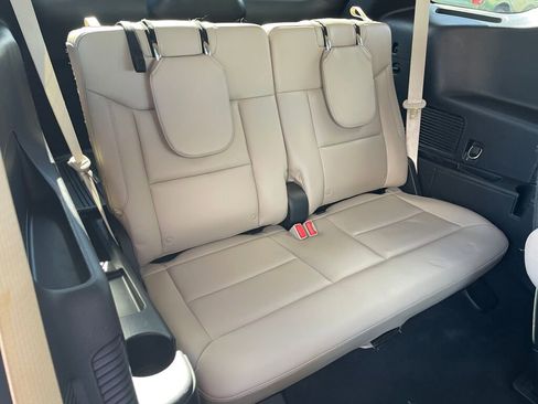 Used 2022 Ford Explorer XLT w/ Equipment Group 202A image 21