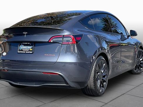 Used 2022 Tesla Model Y Performance AWD/4WD image 12