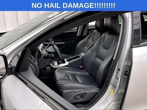 Used 2018 Volvo V60 T5 Cross Country w/ Convenience Package AWD/4WD image 8