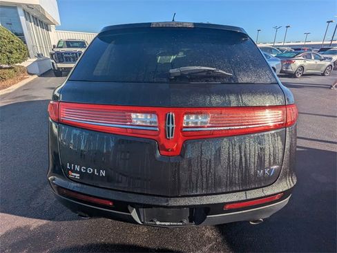 Used 2014 Lincoln MKT FWD image 5