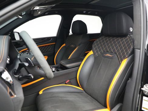 Used 2023 Bentley Bentayga Speed image 20