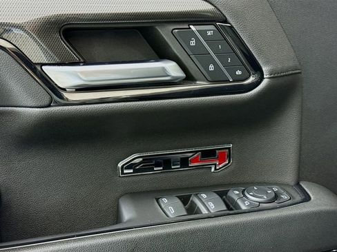 Used 2024 GMC Sierra 1500 AT4 w/ AT4 Preferred Package image 20