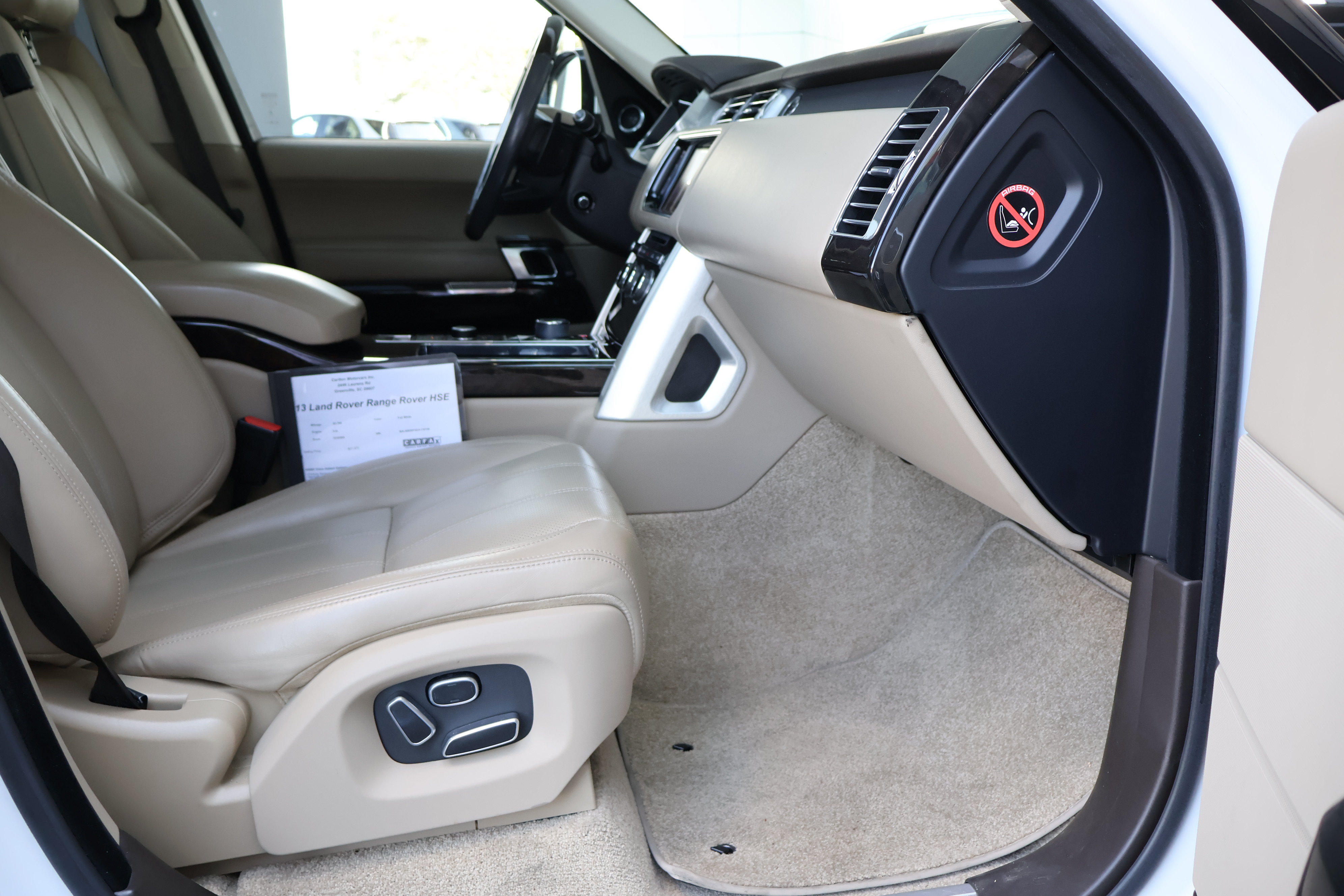 Used 2013 Land Rover Range Rover HSE AWD/4WD image 32