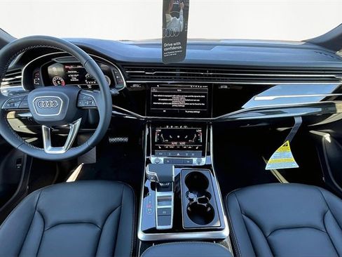 New 2026 Audi Q8 Premium image 5