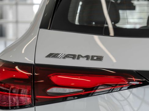 New 2025 Mercedes-Benz GLC 43 AMG 4MATIC image 22