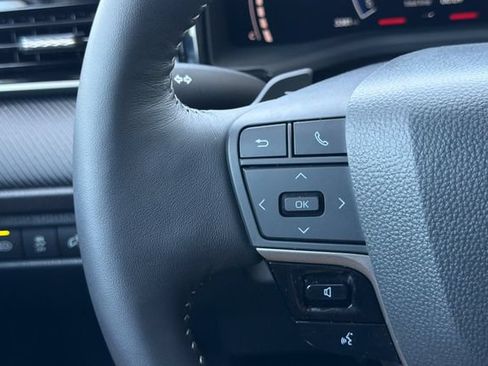 Used 2026 Toyota Camry SE w/ Multimedia Upgrade Package FWD image 27