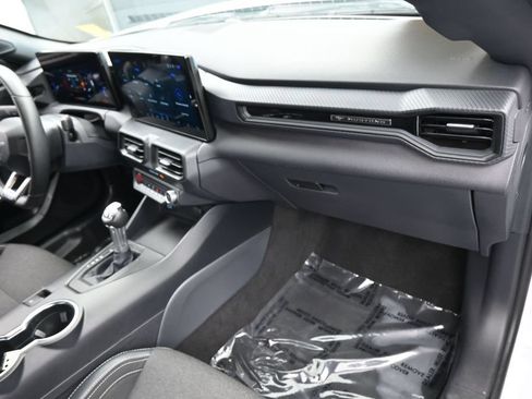 Used 2024 Ford Mustang Coupe RWD image 33