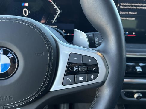 Used 2025 BMW X7 xDrive40i w/ Executive Package image 12