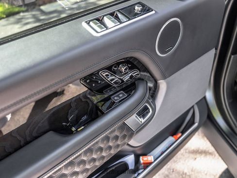 Used 2020 Land Rover Range Rover Long Wheelbase Autobiography AWD/4WD image 23