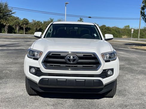 Used 2017 Toyota Tacoma SR5 image 12