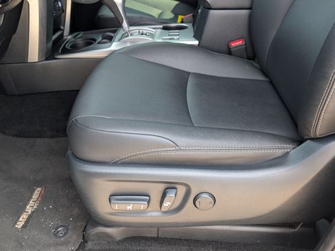 Used 2022 Toyota 4Runner TRD Sport w/ Technology Package RWD image 10