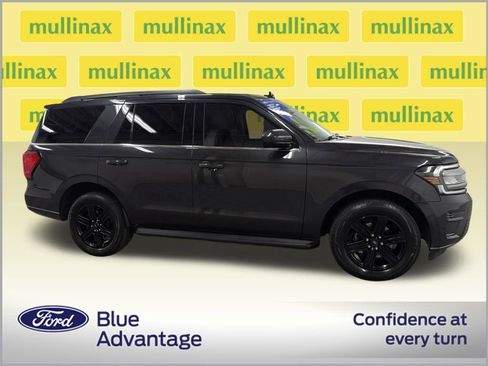 Certified 2024 Ford Expedition XLT image 2