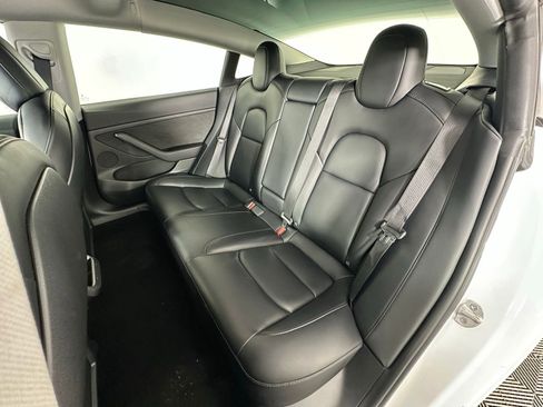 Used 2021 Tesla Model 3 Standard Range Plus image 32