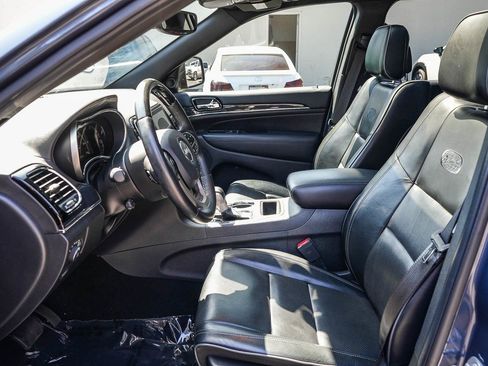 Used 2020 Jeep Grand Cherokee Overland RWD image 17