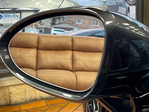 Used 2022 Porsche Panamera 4S w/ Premium Package image 23