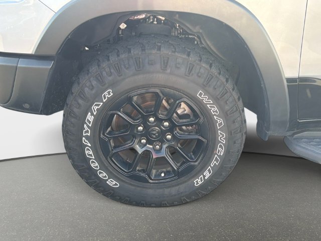 Used 2025 RAM 1500 Rebel AWD/4WD image 10