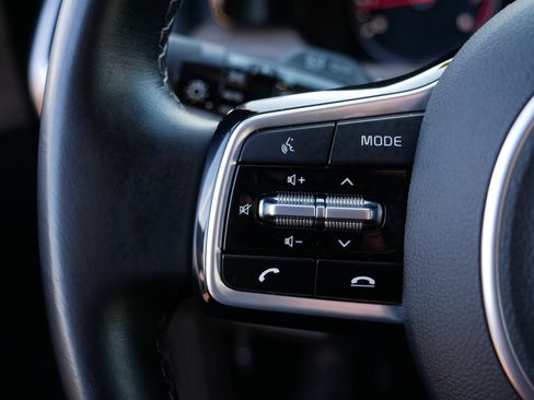 Certified 2023 Kia Sorento X-Line EX image 28