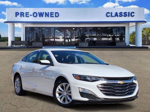 Used 2024 Chevrolet Malibu LT FWD image 1