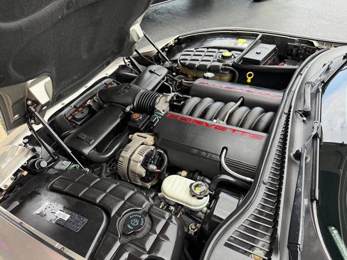 Used 2000 Chevrolet Corvette Convertible w/ Memory Pkg image 13