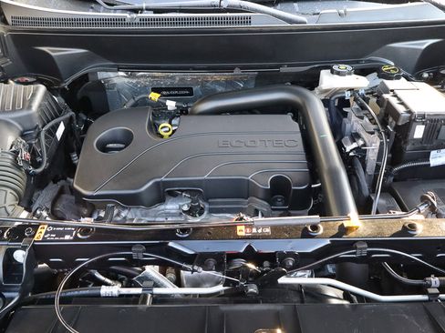 Used 2024 GMC Terrain SLT image 20