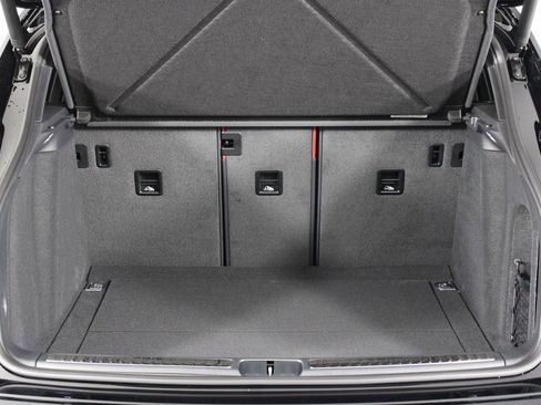 New 2026 Porsche Macan S AWD/4WD image 19