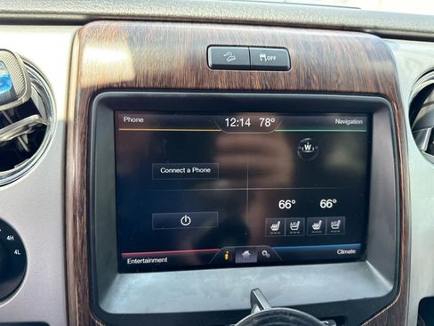 Used 2014 Ford F150 Lariat w/ Equipment Group 501A Mid AWD/4WD image 9