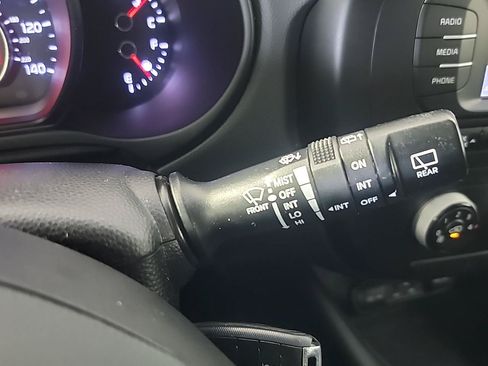 Used 2017 Kia Soul FWD image 24